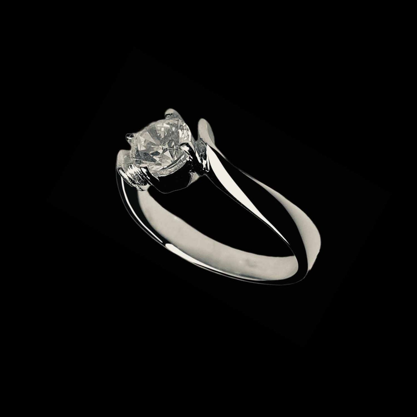 Solitaire ring victorian band