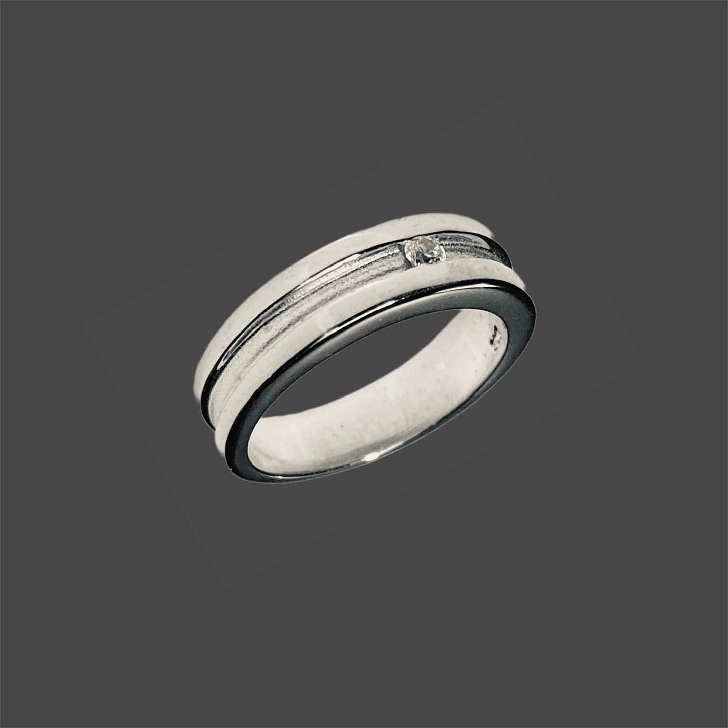 Modern ring band with crystal