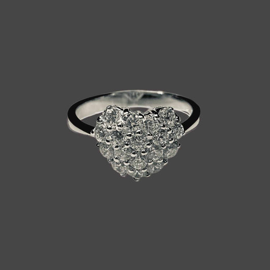 Heart ring with cubic