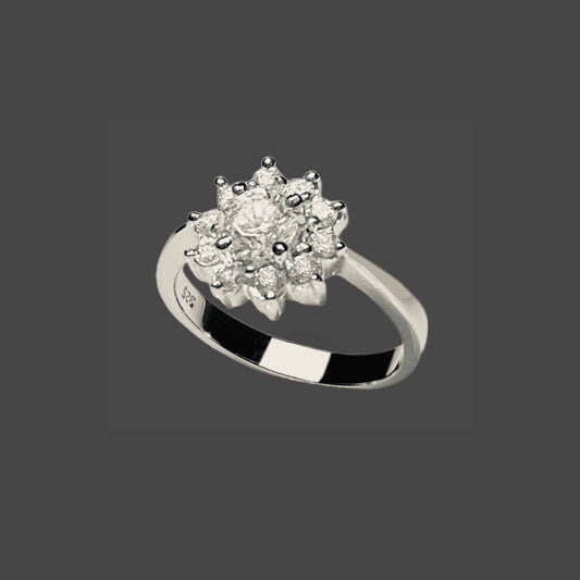 Flower ring with crystals