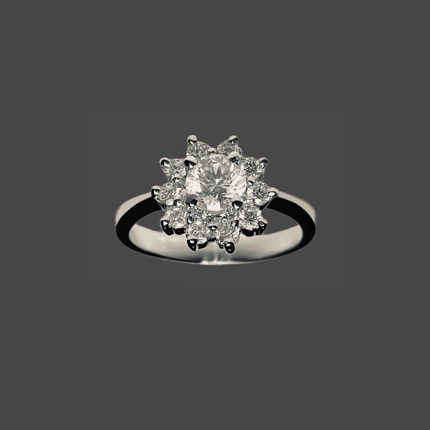 Flower ring with crystals