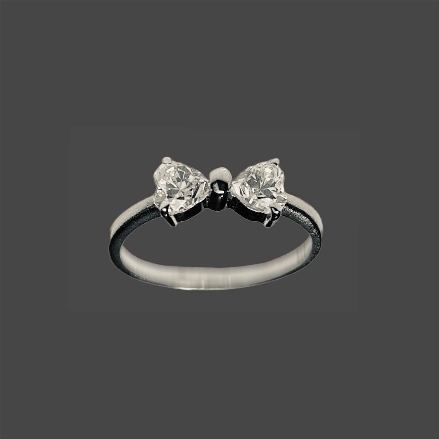 Bowtie ring with crystals